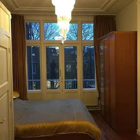 Luxury Two Bedroom דירה