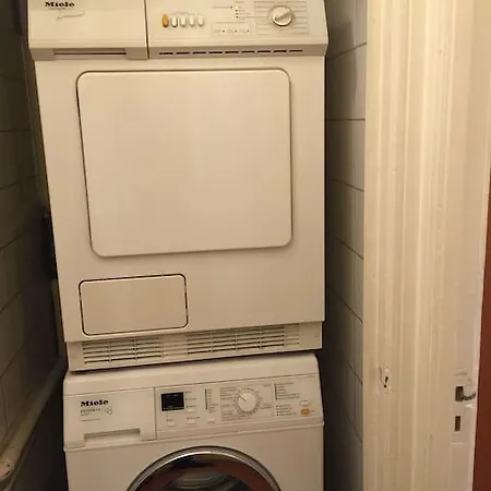 דירה Luxury Two Bedroom אמסטרדם