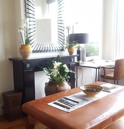 Luxury Two Bedroom * 암스테르담